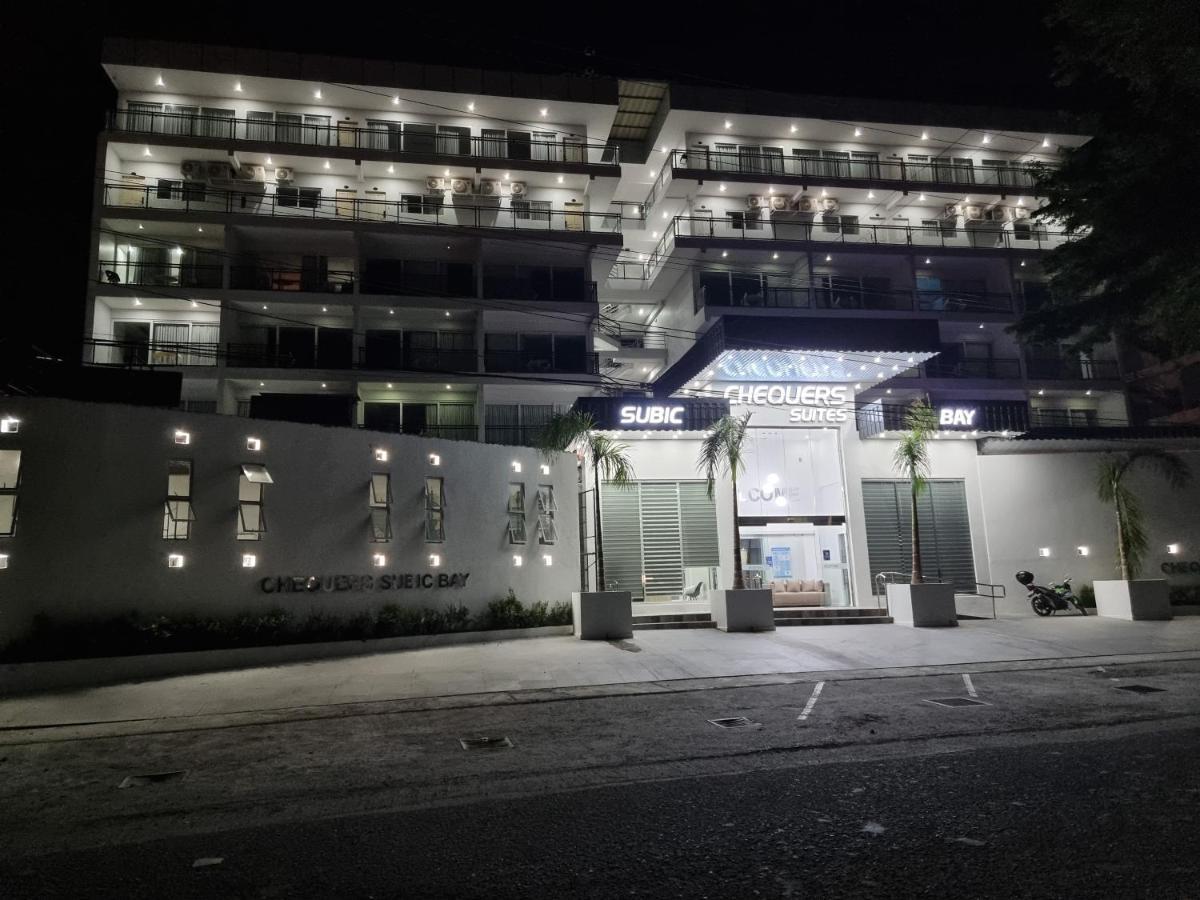 Chequers Suites Subic Bay Olongapo Exterior foto