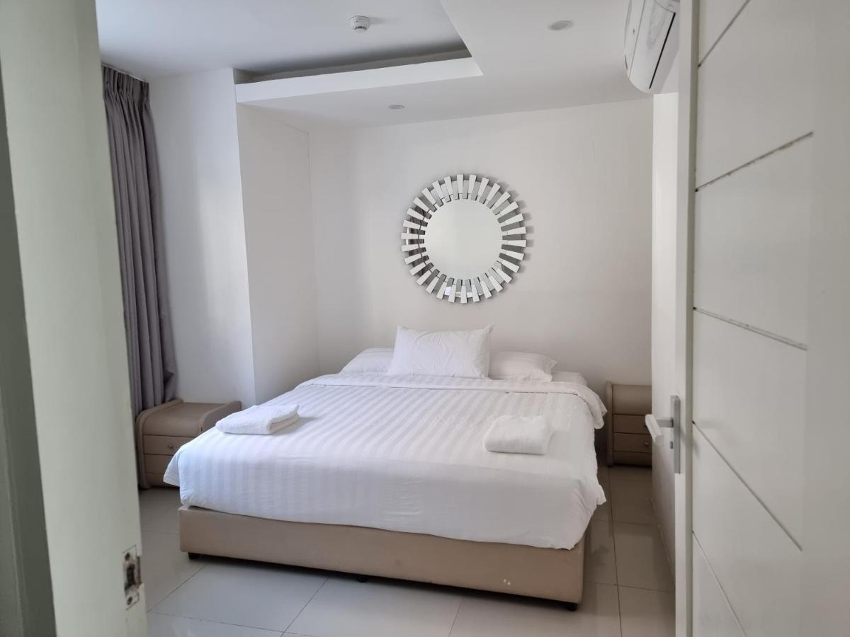 Chequers Suites Subic Bay Olongapo Exterior foto