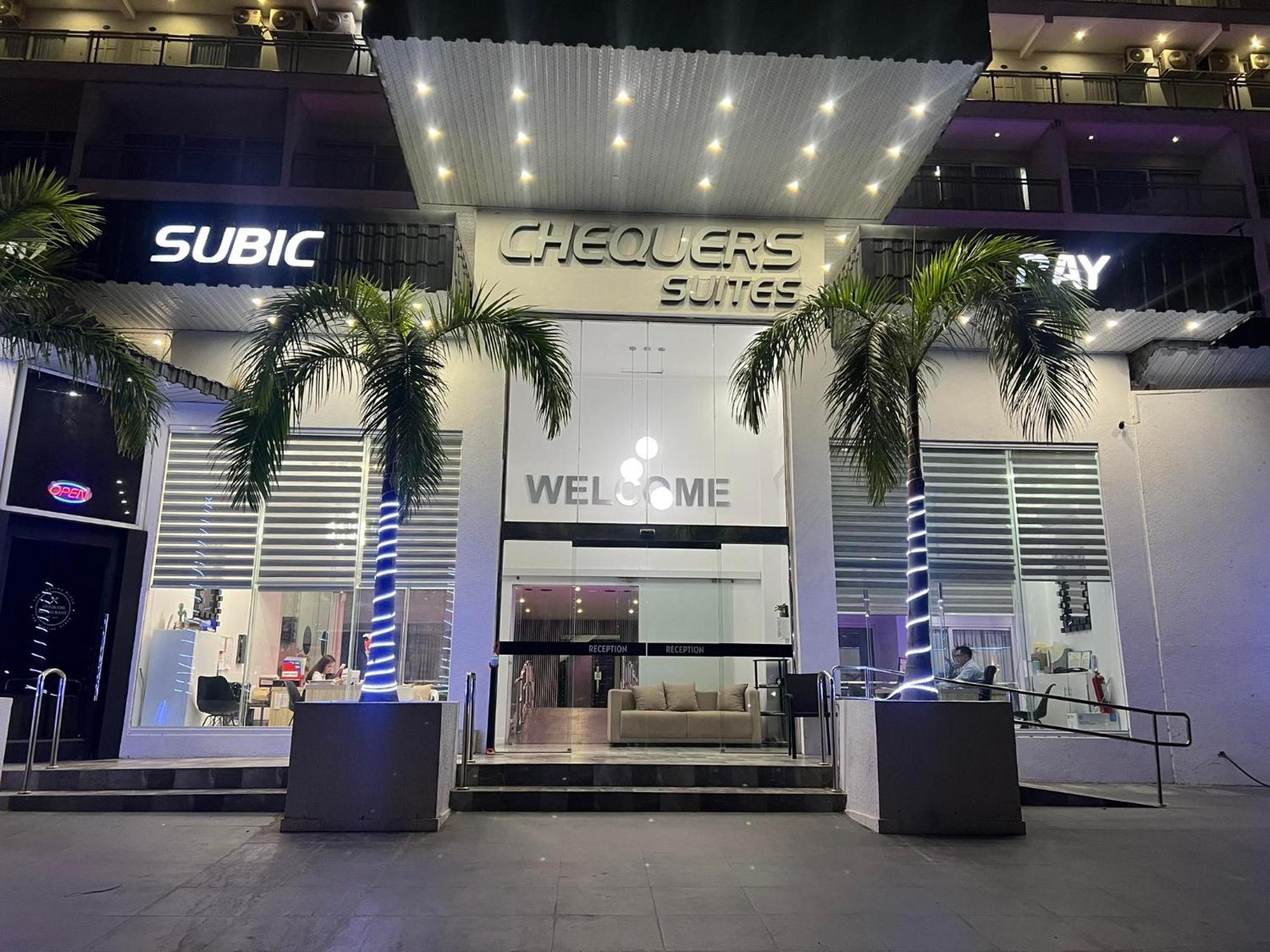 Chequers Suites Subic Bay Olongapo Exterior foto