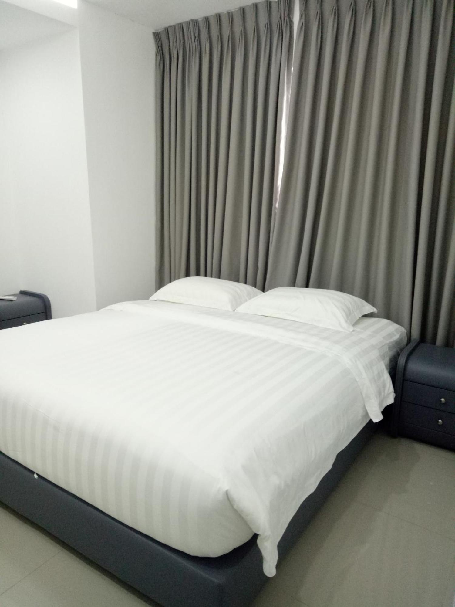 Chequers Suites Subic Bay Olongapo Exterior foto